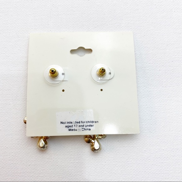 💕Clear Crystal post drop chandelier event earrings - Picture 2 of 2